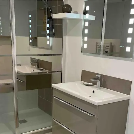 Grande De 8 Avec Balnéothérapie- Vill'acacia Villa *